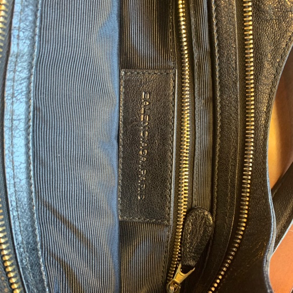 BALENCIAGA Suede Leather Tote Handbag,Olive Green. - Picture 12 of 13